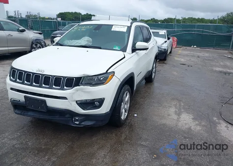 2018 Jeep Compass Latitude 4X4 from USA, damaged, VIN 3C4NJDBB9JT492587